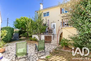 Traditional house in Morsang-sur-Orge (91390)