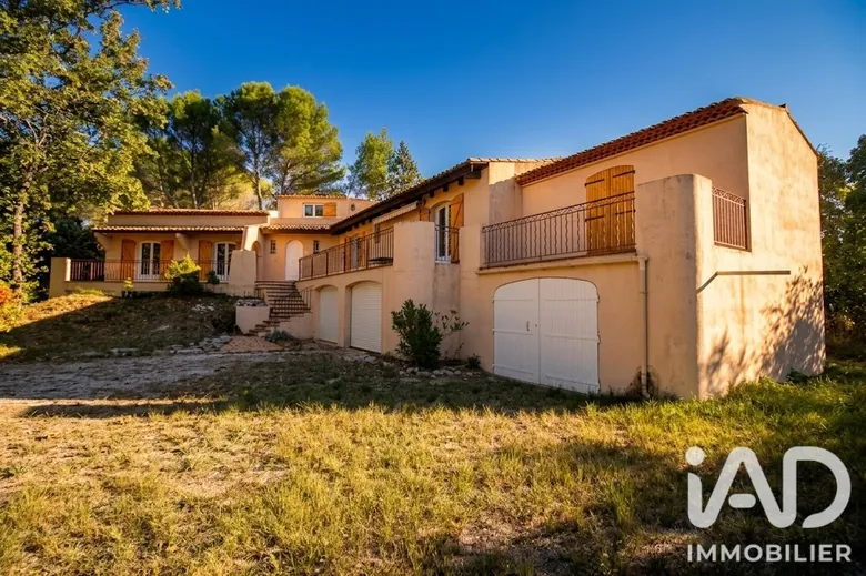 Maison 6 pièces 151 m² à Éguilles