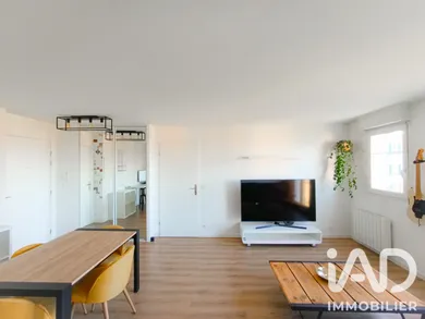 Apartment in Noisy-le-Grand (93160)