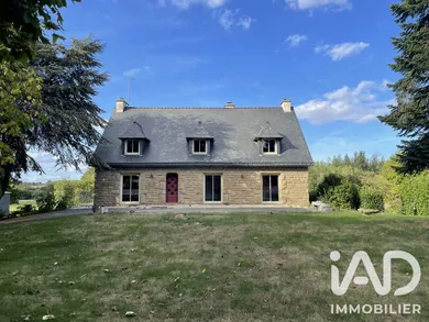 Maison traditionnelle à Plémet (22210)