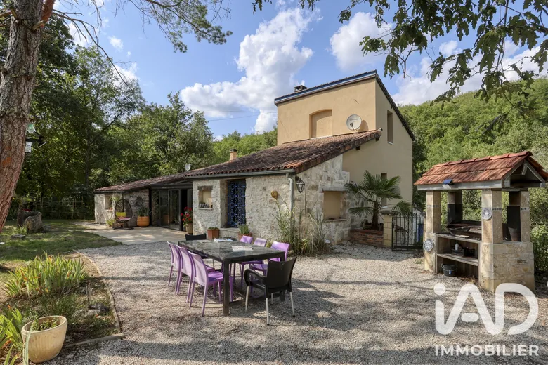 Maison 8 pièces 235 m² · à Souillac · 235 m² · 539 000 €
