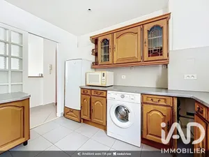 Apartment in Le Chesnay (78150)