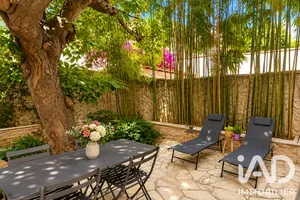 Apartment in Toulon (83000)