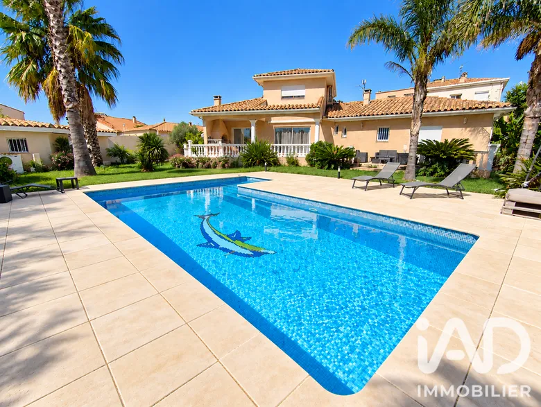 Maison 5 pièces 151 m² · à Pia · 151 m² · 520 000 €
