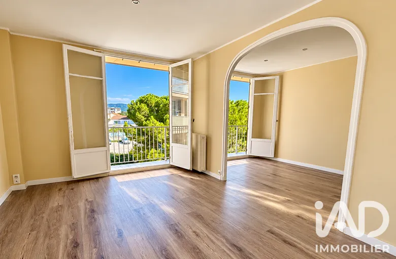 Appartement 3 pièces 75 m² · à La Ciotat · 75 m² · 299 000 €