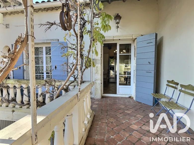 Maison 5 pièces 210 m² · à Saint-Andiol · 210 m² · 280 000 €