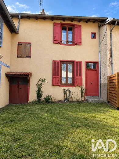 Maison de village à Saint-Germain-Laval (42260)