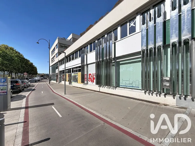 Local commercial 159 m² · à Rouen · 158,6 m² · 294 200 €