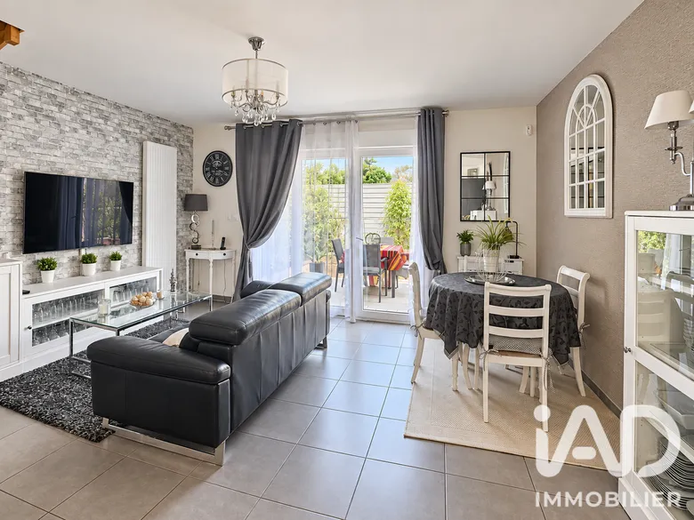 Maison 5 pièces 91 m² · à Saint-Xandre · 90,6 m² · 329 000 €