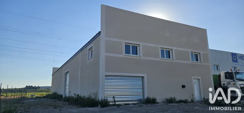 Local commercial 572 m² · à Clermont-l'Hérault · 572 m² · 828 000 €