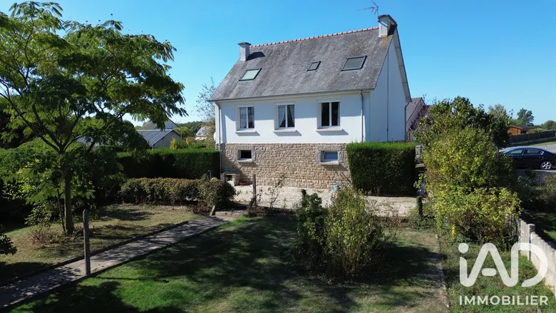 Maison 5 pièces 112 m² · à Saint-Hélen · 111,8 m² · 234 000 €