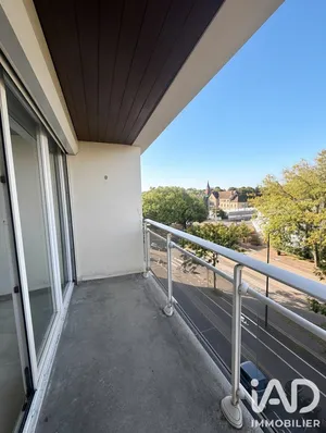 Apartment in Sens (89100)