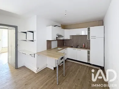 Immeuble à Thézan-lès-Béziers (34490)