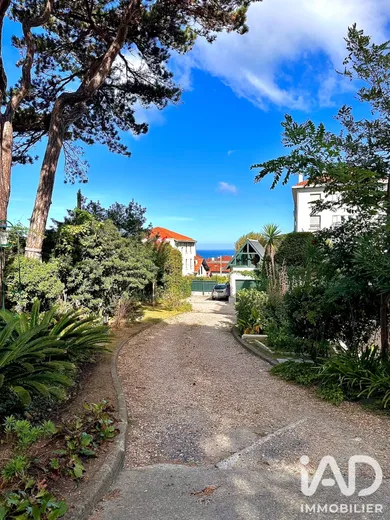 Apartment in Biarritz (64200)