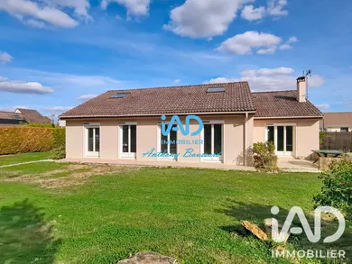 House in Fontenay-Trésigny (77610)