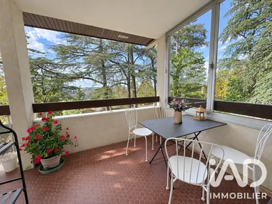Appartement à Saint-Priest-en-Jarez (42270)
