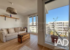 Apartment in Gif-sur-Yvette (91190)
