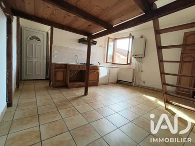 Studio in Souzy (69610)