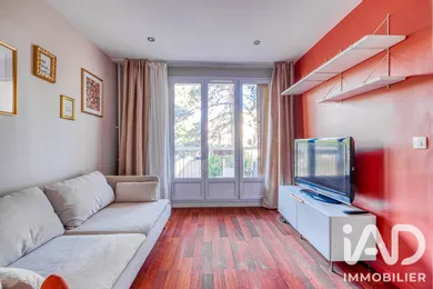 Apartment in Les Pavillons-sous-Bois (93320)