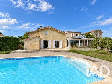 Mansion in Saint-Loubès (33450)