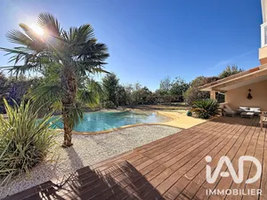 Architectural house in Montaigut-sur-Save (31530)