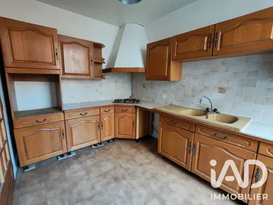 Townhouse in Saint-Junien (87200)