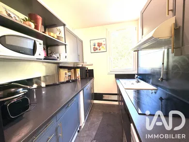 Apartment in Noisy-le-Grand (93160)