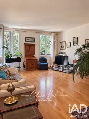 Apartment in Louveciennes (78430)