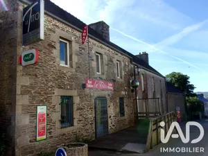 Boutique/Local commercial à Plougonven (29640)