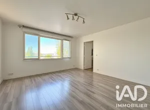 Apartment in Issy-les-Moulineaux (92130)