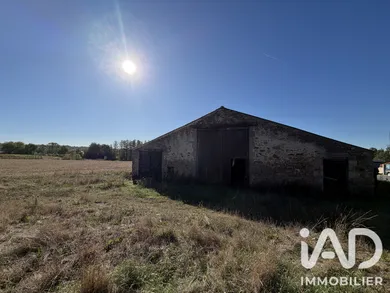 Barn in Aizenay (85190)