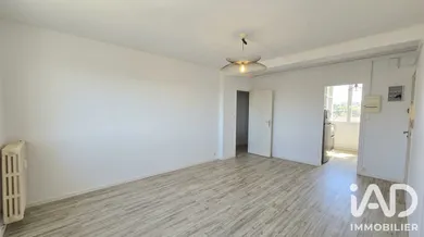 Apartment in Niort (79000)