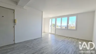 Apartment in Niort (79000)