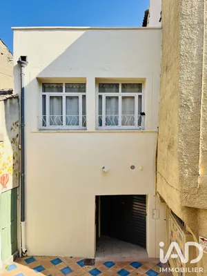 Maison de ville à Saint-Quentin-la-Poterie (30700)