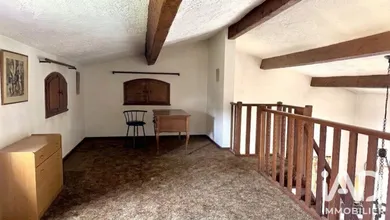 Maison à Roquebrune-sur-Argens (83520)