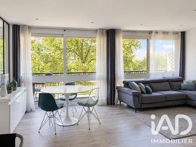 Appartement à La Celle-Saint-Cloud (78170)