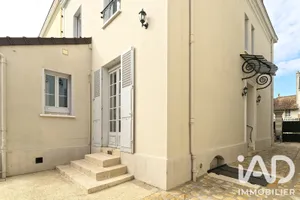 Mansion in Nangis (77370)