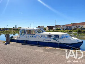 Péniche à Paray-le-Monial (71600)