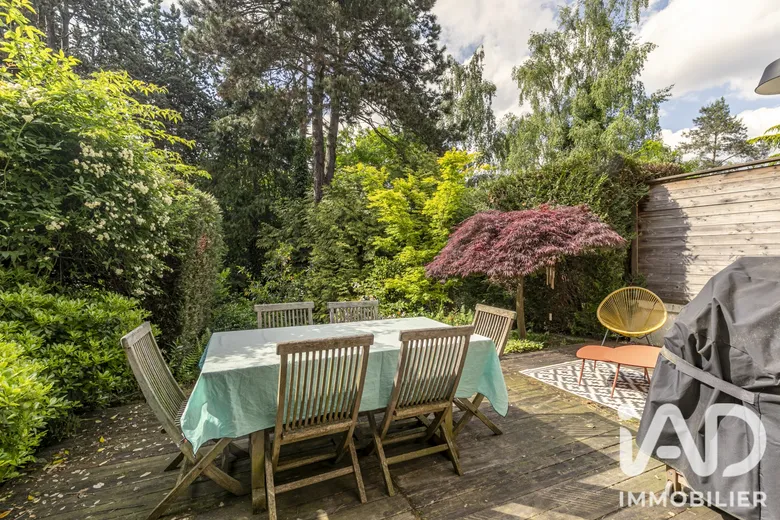 Appartement 5 pièces 144 m² · à Garches · 144 m² · 980 000 €