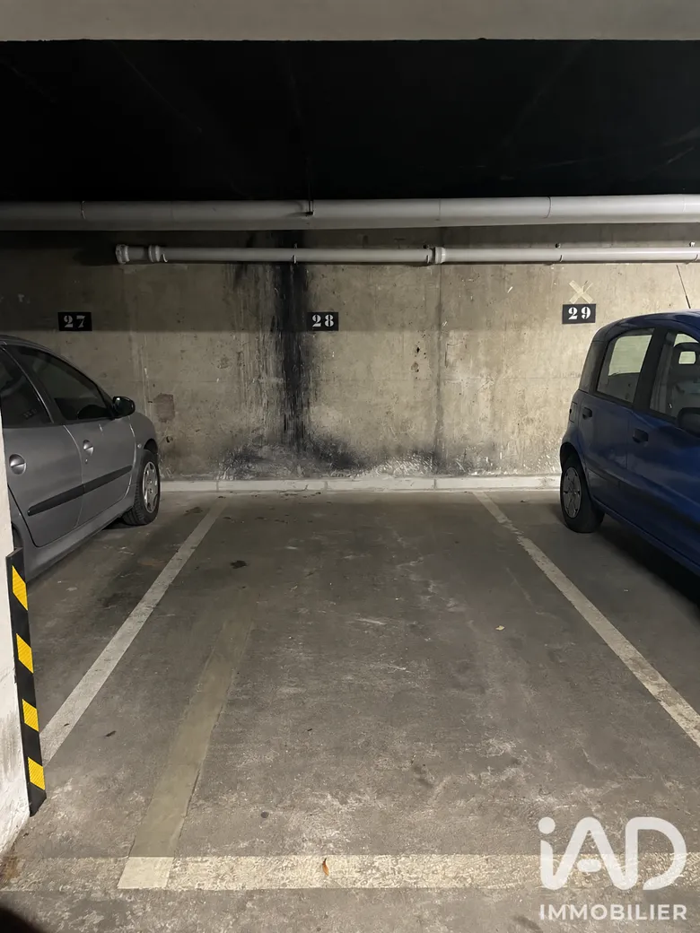 Parking 14 m² · à Maisons-Alfort · 13,5 m² · 18 000 €