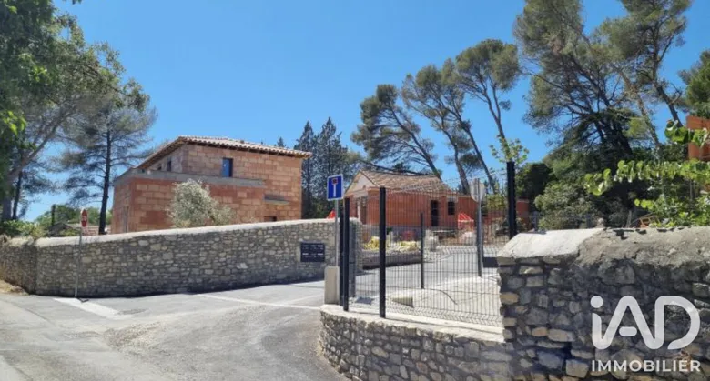 Terrain à bâtir à Nîmes (30000) · 149 900 €