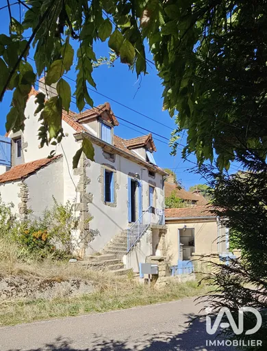 Maison de village à Saisy (71360)