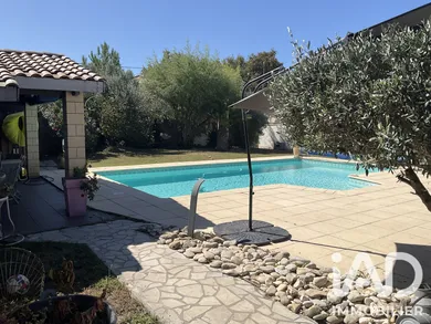 Maison traditionnelle à Parempuyre (33290)