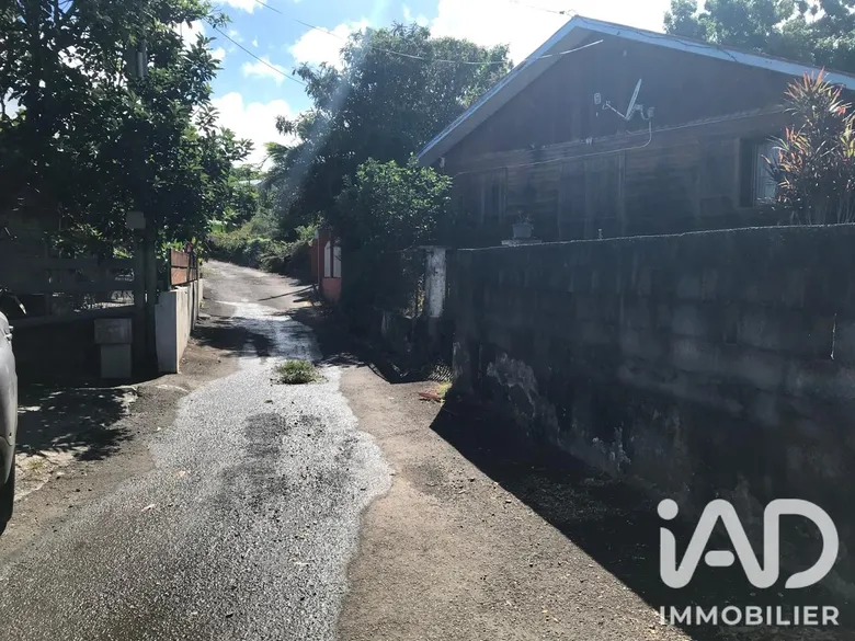Terrain à Saint-Leu (97424) · 320 000 €