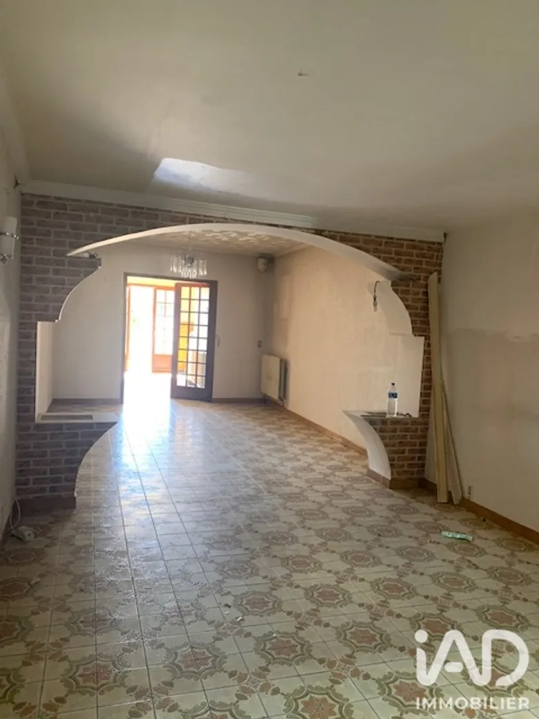 Maison 4 pièces 180 m² · à Sauveterre-de-Guyenne · 180 m² · 116 000 €