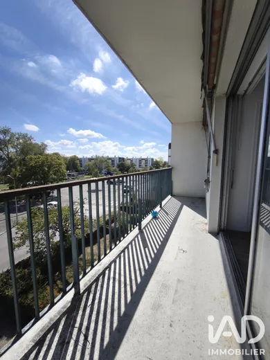 Apartment in Laon (02000)