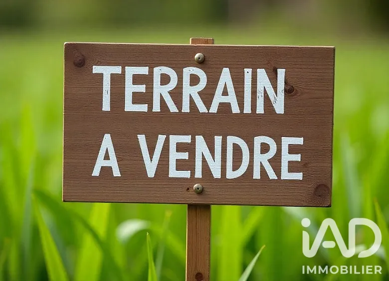 Terrain à bâtir à Aureilhan (40200) · 131 000 €