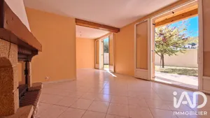 House in Sarras (07370)
