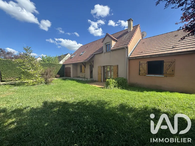 Maison 9 pièces 150 m² · à Gurgy · 150 m² · 255 000 €