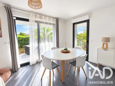 Apartment in Bordeaux (33200)